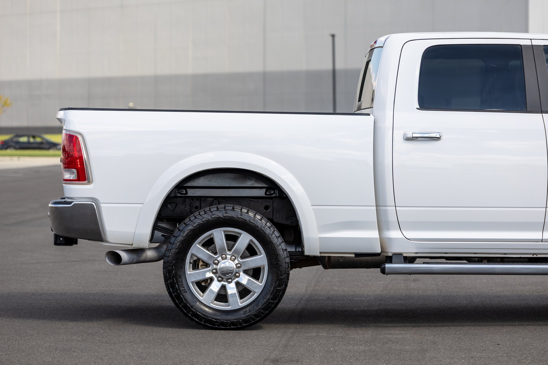 Used 2018 RAM 3500 Laramie w/ Cold Weather Group AWD/4WD image 14