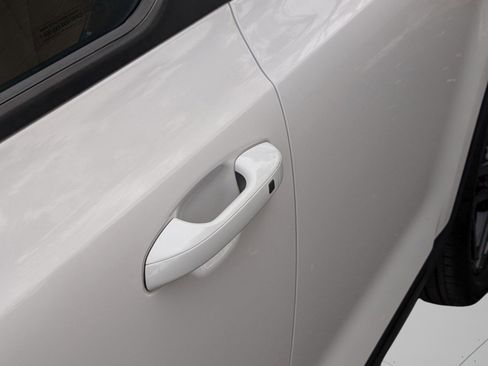 Used 2024 Kia Telluride EX X-Line image 16