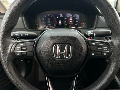 Used 2024 Honda Accord EX image 22