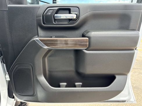 Used 2022 Chevrolet Silverado 3500 LT w/ All Star Edition AWD/4WD image 12