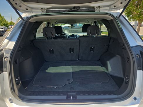 Used 2019 Chevrolet Equinox LS FWD image 27