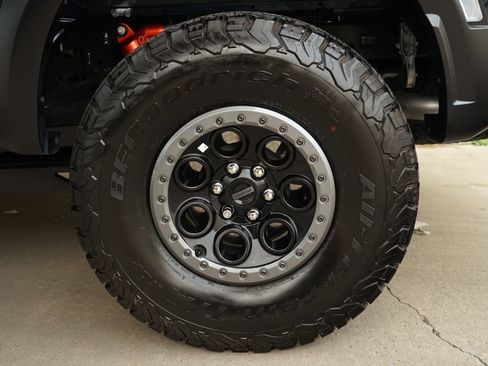 Used 2025 Ford F150 Raptor AWD/4WD image 31