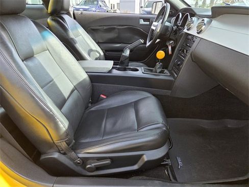 Used 2006 Ford Mustang Coupe image 14
