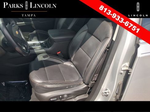 Used 2018 Chevrolet Traverse LT FWD image 20