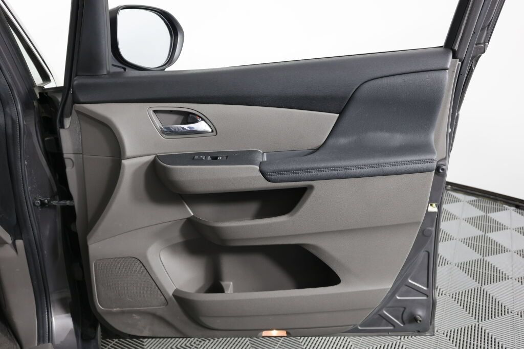 Used 2015 Honda Odyssey EX image 23