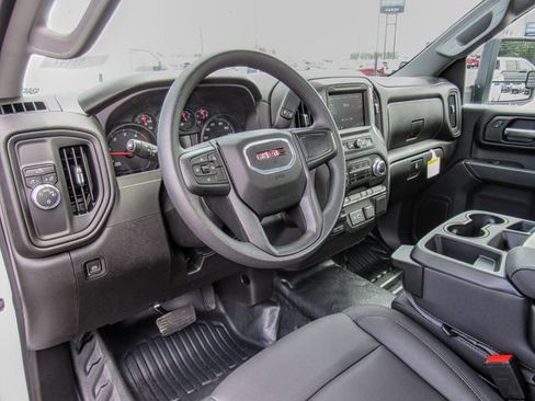 New 2025 GMC Sierra 2500 Pro image 18