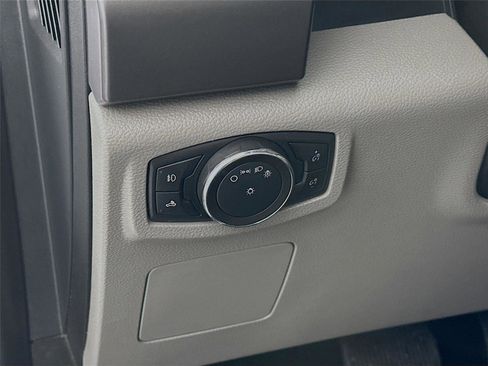 Used 2015 Ford F150 XLT w/ XTR Package image 10