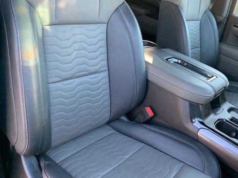 Used 2022 Chevrolet Silverado 1500 ZR2 w/ Technology Package image 45