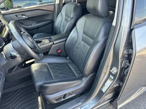 Certified 2023 Nissan Rogue Platinum w/ Platinum Premium Package FWD image 36
