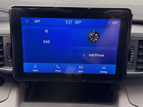 Used 2022 Ford Explorer XLT w/ Equipment Group 202A image 16