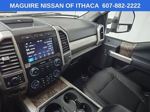 Used 2019 Ford F250 Lariat w/ Lariat Ultimate Package AWD/4WD image 25