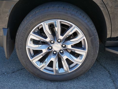 Used 2021 GMC Yukon SLT w/ SLT Luxury Plus Package AWD/4WD image 5