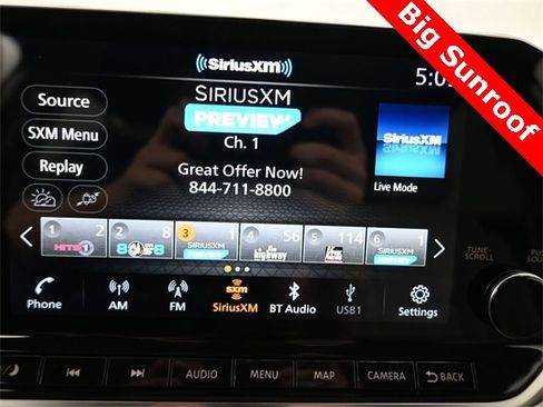 Used 2023 Nissan Rogue SL w/ SL Premium Package image 11