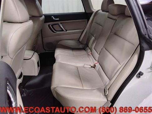 Used 2009 Subaru Outback 2.5i Limited AWD/4WD image 13