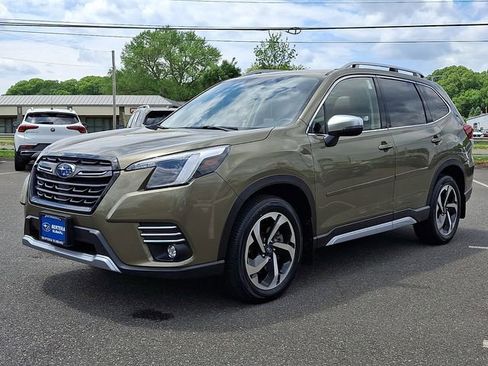 Used 2023 Subaru Forester Touring AWD/4WD image 3