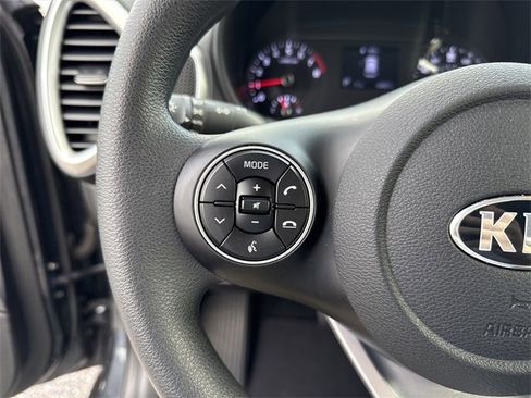 Used 2020 Kia Soul S image 21