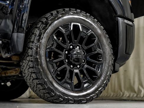 Used 2024 GMC Sierra 2500 Denali Ultimate AWD/4WD image 55