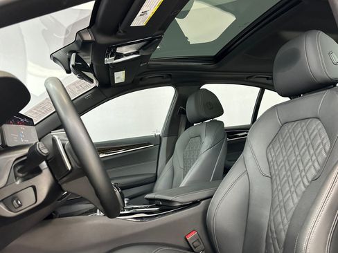 Certified 2023 BMW 540i w/ Premium Package RWD image 15