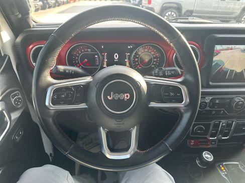 Used 2018 Jeep Wrangler Unlimited Rubicon image 18