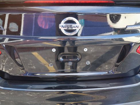 Used 2018 Nissan Altima 2.5 SR w/ SR Midnight Edition FWD image 28