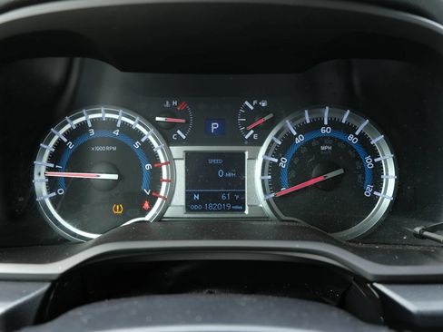 Used 2015 Toyota 4Runner SR5 RWD image 37