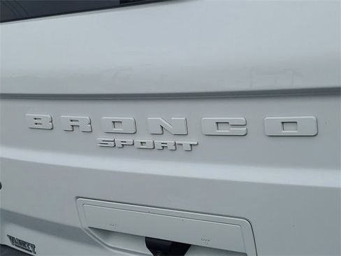 Certified 2022 Ford Bronco Sport Outer Banks w/ Tech Package image 6