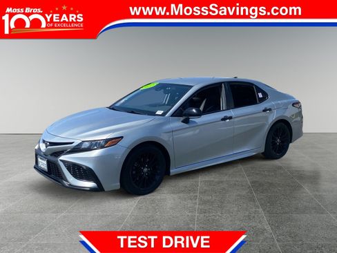 Used 2022 Toyota Camry SE w/ Convenience Package AWD/4WD image 1