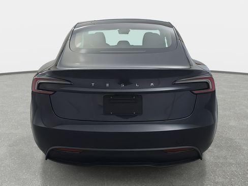 Used 2024 Tesla Model 3 Standard Range image 6