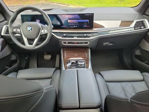Used 2026 BMW X5 sDrive40i RWD image 11