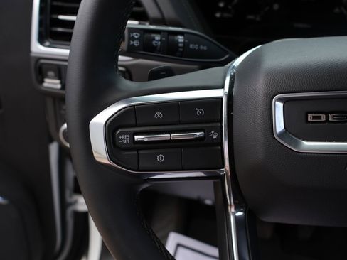 Used 2025 GMC Yukon XL Denali AWD/4WD image 31