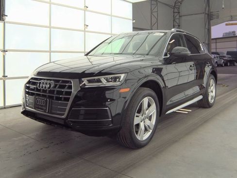 Used 2019 Audi Q5 2.0T Premium Plus w/ Premium Plus Package image 1