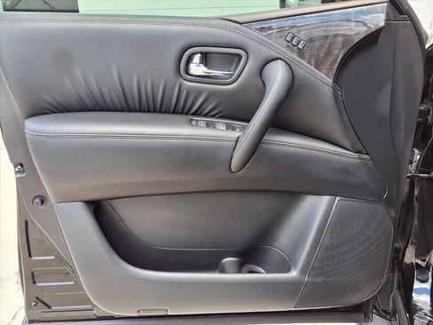 Used 2022 Nissan Armada Platinum w/ Captain's Chairs Package RWD image 24