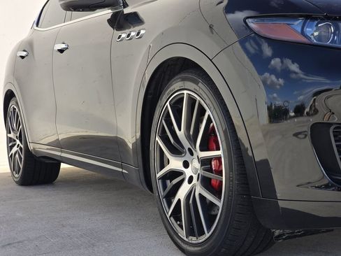 Used 2017 Maserati Levante S AWD/4WD image 39