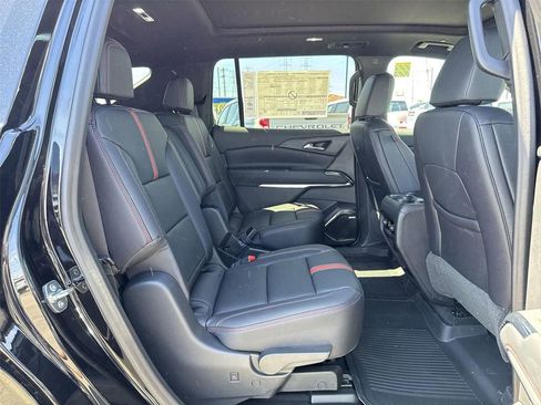 New 2026 Chevrolet Traverse RS AWD/4WD image 32