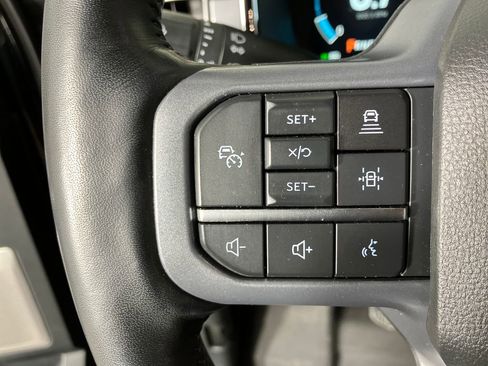 Certified 2023 Ford F150 Lariat w/ Equipment Group 502A High image 17