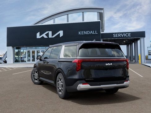 New 2026 Kia Carnival EX FWD image 4
