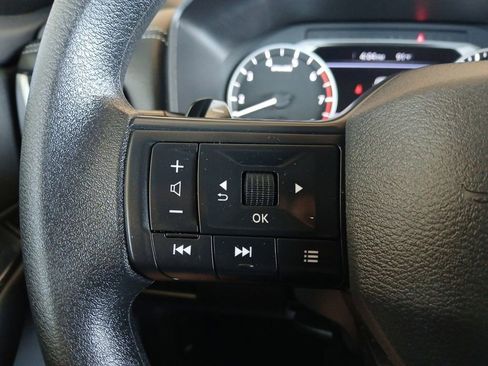 Used 2025 Nissan Rogue S AWD/4WD image 16