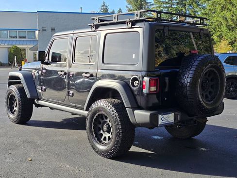 Used 2019 Jeep Wrangler Unlimited Sport S image 28