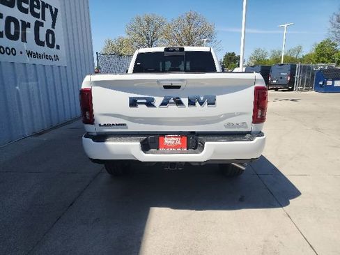 New 2026 RAM 2500 Laramie AWD/4WD image 23