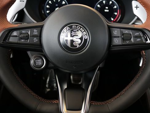 New 2025 Alfa Romeo Stelvio Sprint image 45
