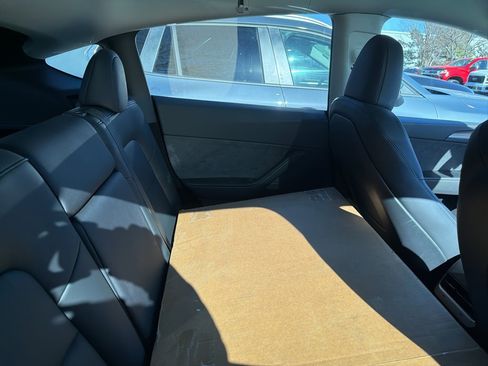 Used 2024 Tesla Model Y Long Range image 5