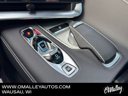 Used 2025 Chevrolet Corvette Stingray Coupe w/ Z51 Performance Package image 21