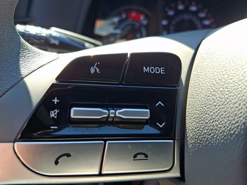 Certified 2023 Hyundai Elantra SEL FWD image 21