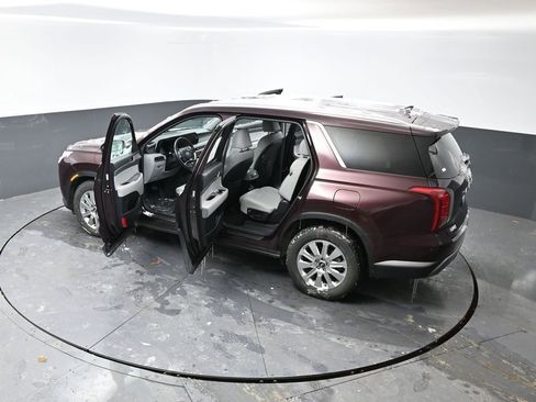 Used 2024 Hyundai Palisade SEL FWD image 52