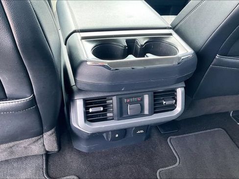Used 2022 Ford F150 Lariat w/ Equipment Group 502A High AWD/4WD image 20