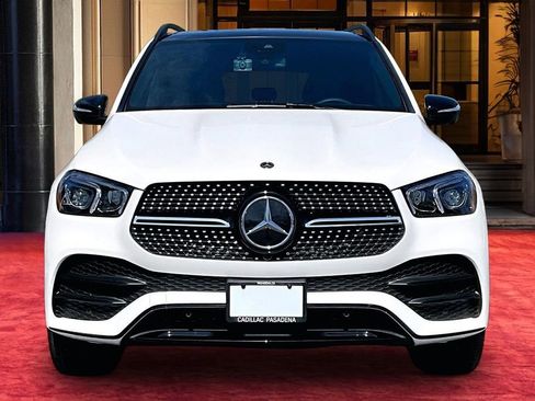 Used 2022 Mercedes-Benz GLE 350 w/ AMG Line Exterior image 3