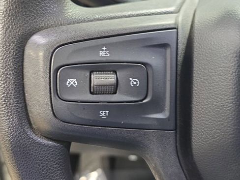 Used 2020 Chevrolet Silverado 1500 Custom w/ Custom Value Package image 16