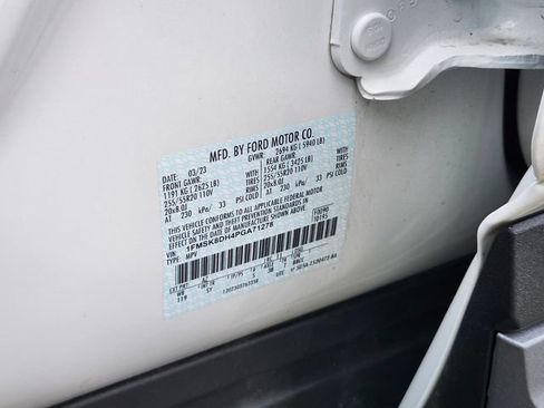 Used 2023 Ford Explorer XLT w/ Equipment Group 202A AWD/4WD image 36