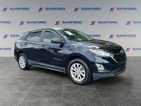 Used 2020 Chevrolet Equinox LS w/ LS Convenience Package FWD image 7