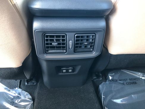 Used 2019 Toyota RAV4 XLE w/ Convenience Package AWD/4WD image 24